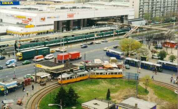 Az Örs vezér tere 1999-ben. Fotó: Szigeti Dániel. Forrás: villamosok.hu