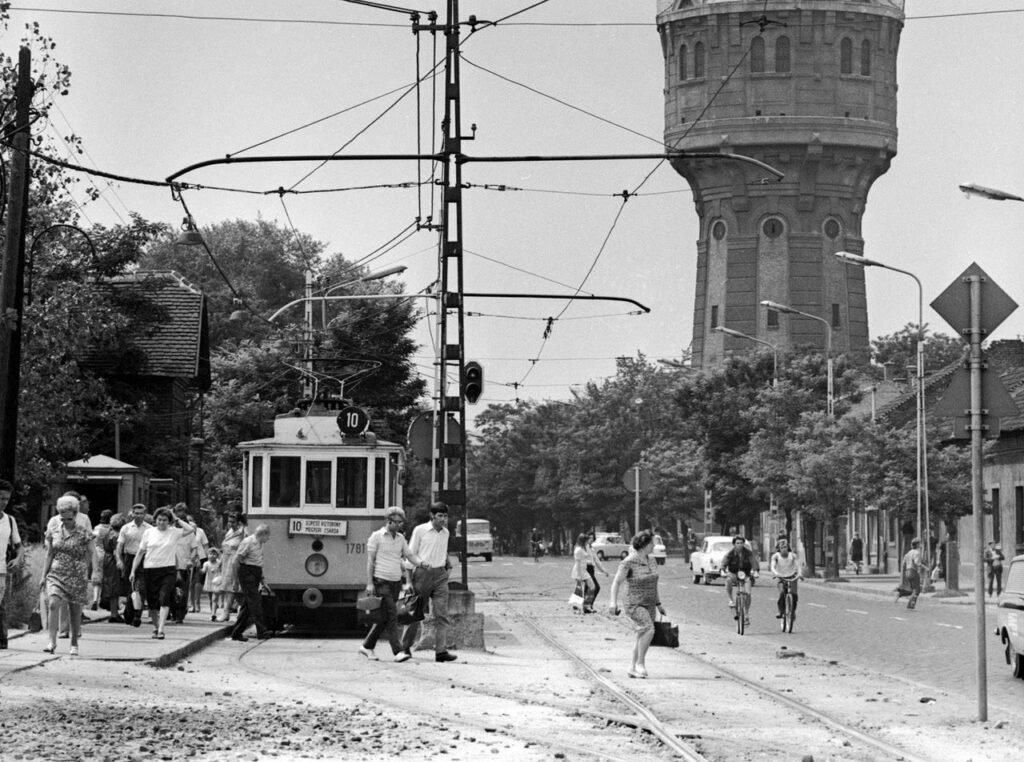 10-es villamos a végállomáson. Kép: Szaniszló László. Forrás: Budapest régi képeken (FB-csoport)