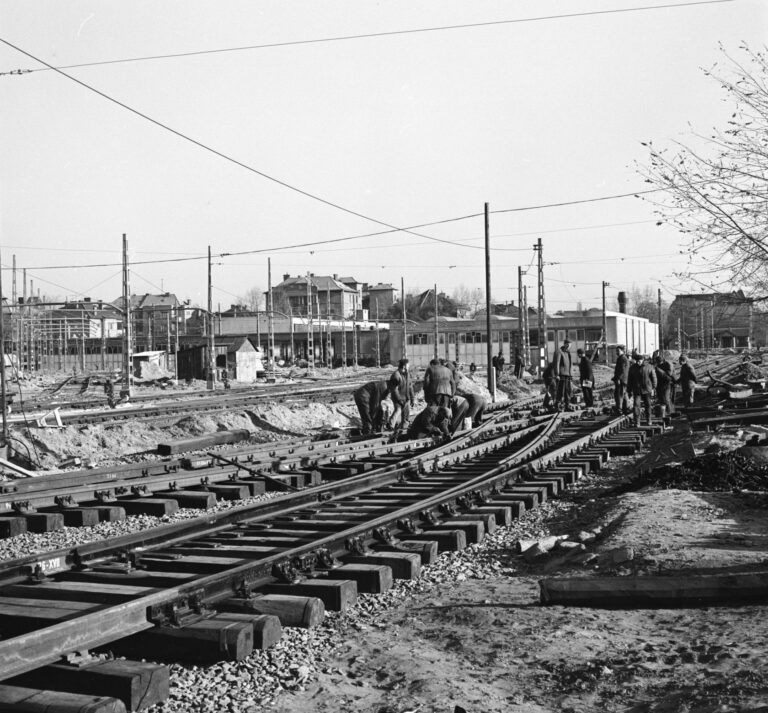 Mexikói út, a villamos-végállomás építkezése,, 1973. Forrás: Fortepan / FŐMTERV