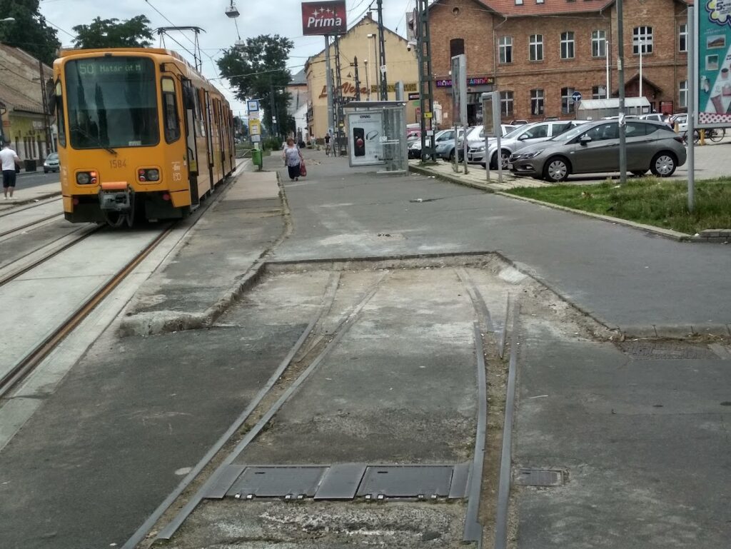 Villanytelepi kitérő nyomai. Saját kép, 2018.06.18.